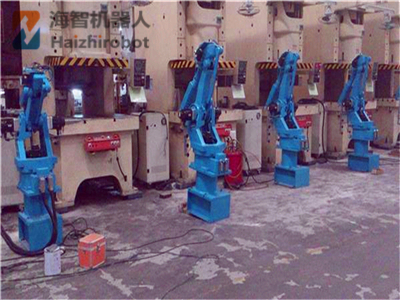 衝床機械手安裝、調試、衝壓機械臂現場！(圖4)