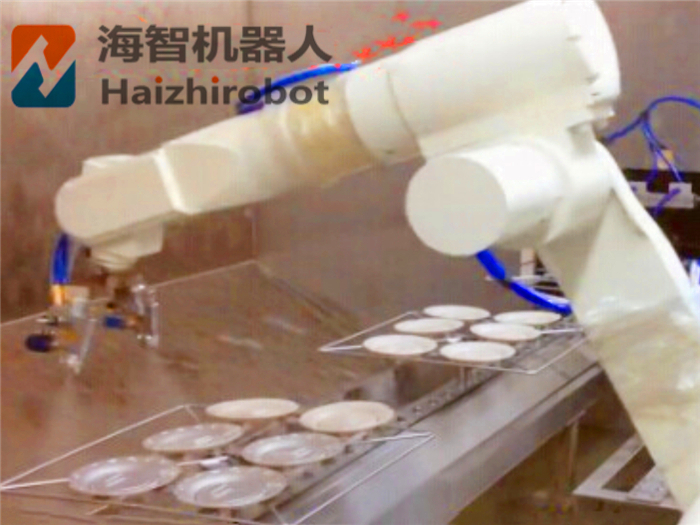 噴塗機器人係統特點 多功能噴塗機(圖1)