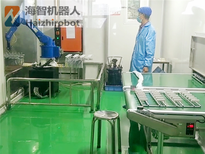 <strong>自動噴塗機器人應用</strong>